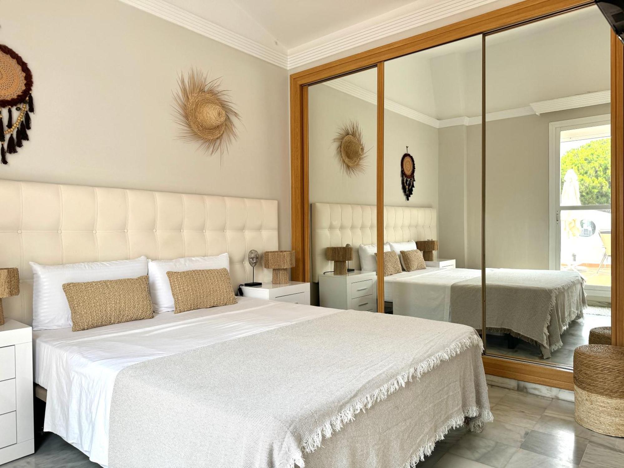 Casa Naranja, Cabopino 2 Pools & Heated Indoor Pool Apartamento
